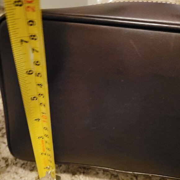 Dooney & Bourke Leather Purse * Price Firm* - Picture 8 of 8